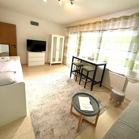 Ruhige Und Gruene Terassenwohnung Appartement